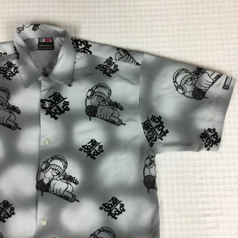 Southpole Mens Large Short Sleeve Button Up Shirt Gray Graffiti Hip Hop MC Print - Picture 2 of 10